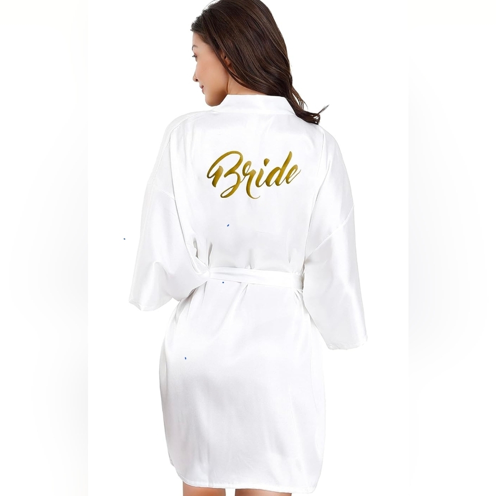 New Elegant White Bridal Robe with Gold Accents Size S/M